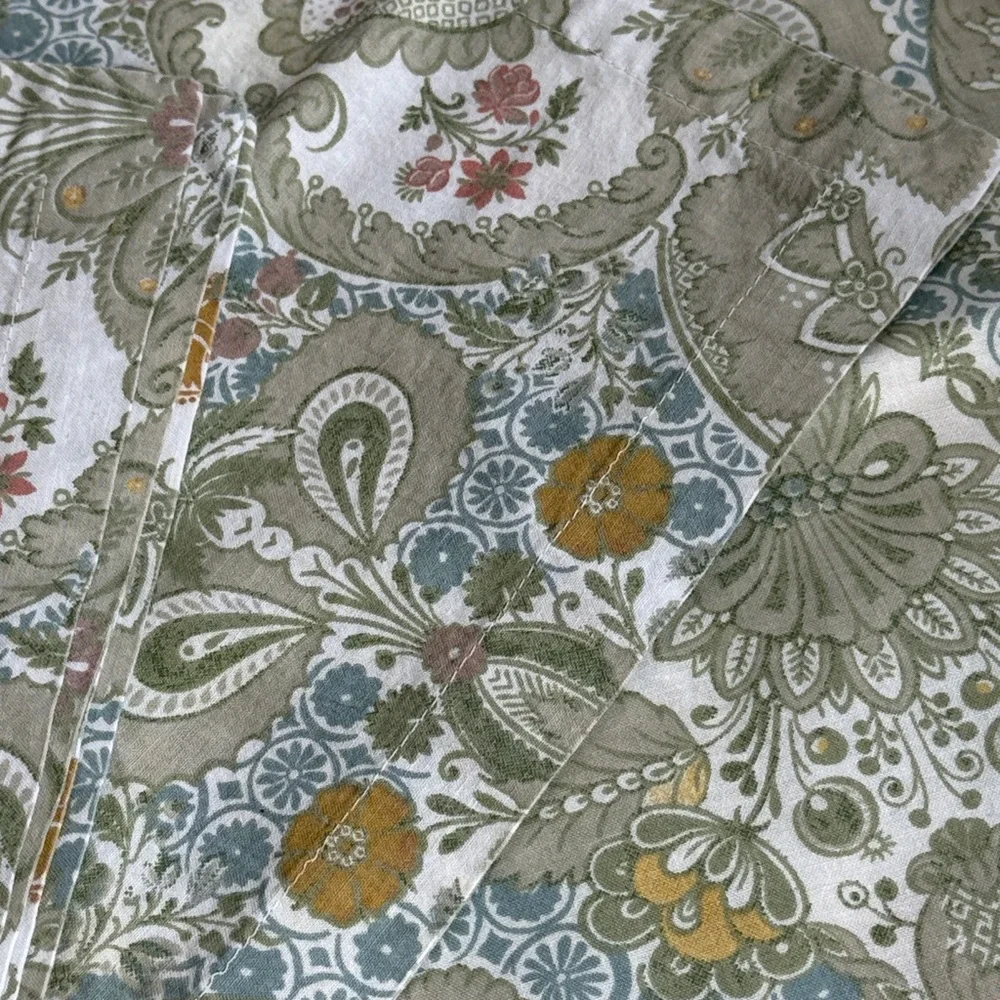 Pottery Barn Cotton Napkins Set of 4 – Green Paisley Floral – 20x20